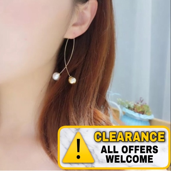 Jewelry - 🔴5/$15⚠️𝗖𝗟𝗘𝗔𝗥𝗔𝗡𝗖𝗘⚠️ Pearl Earrings NEW